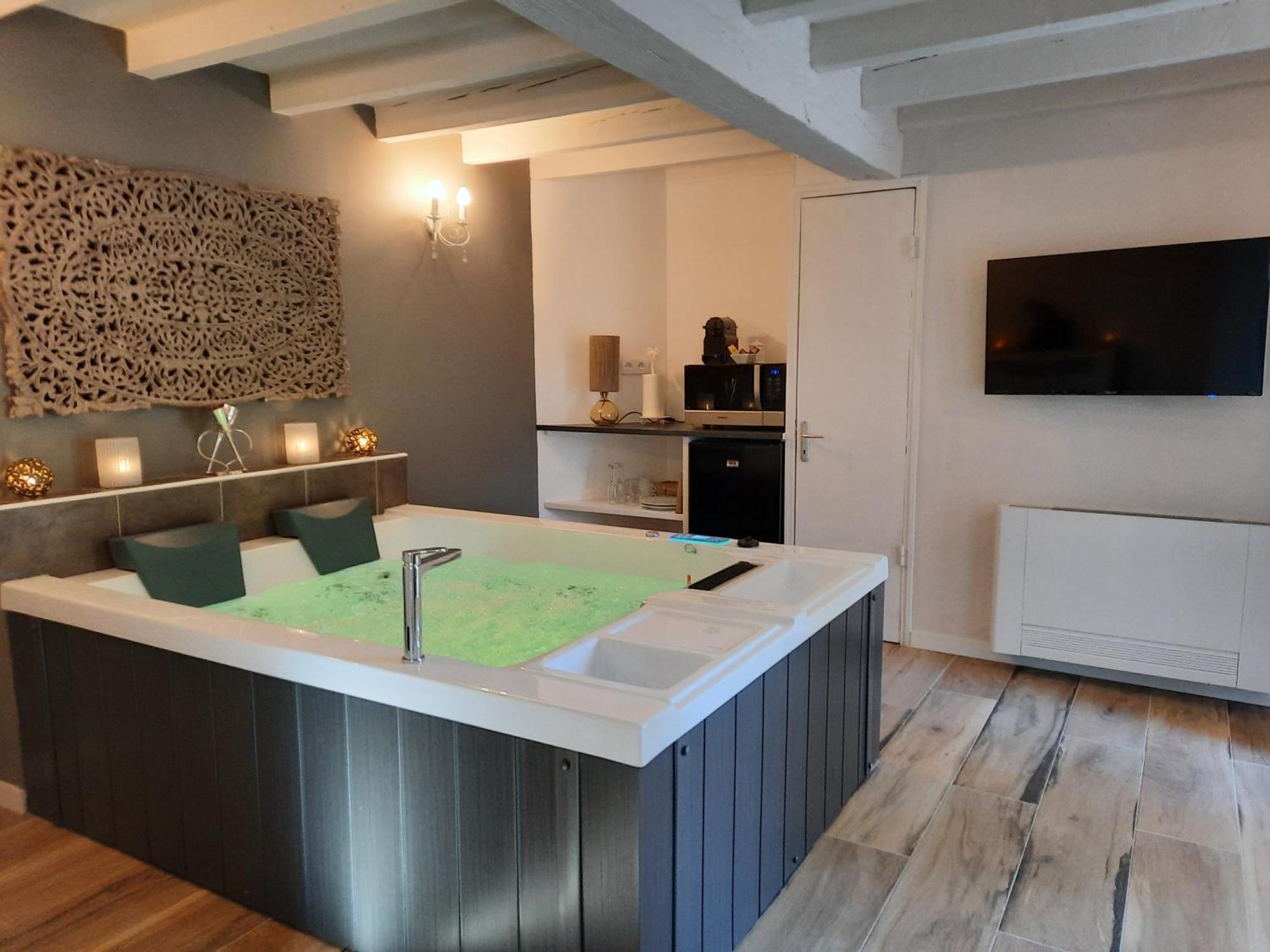 Charme Au Fil De L'Eau Hotel Vendieres Bagian luar foto