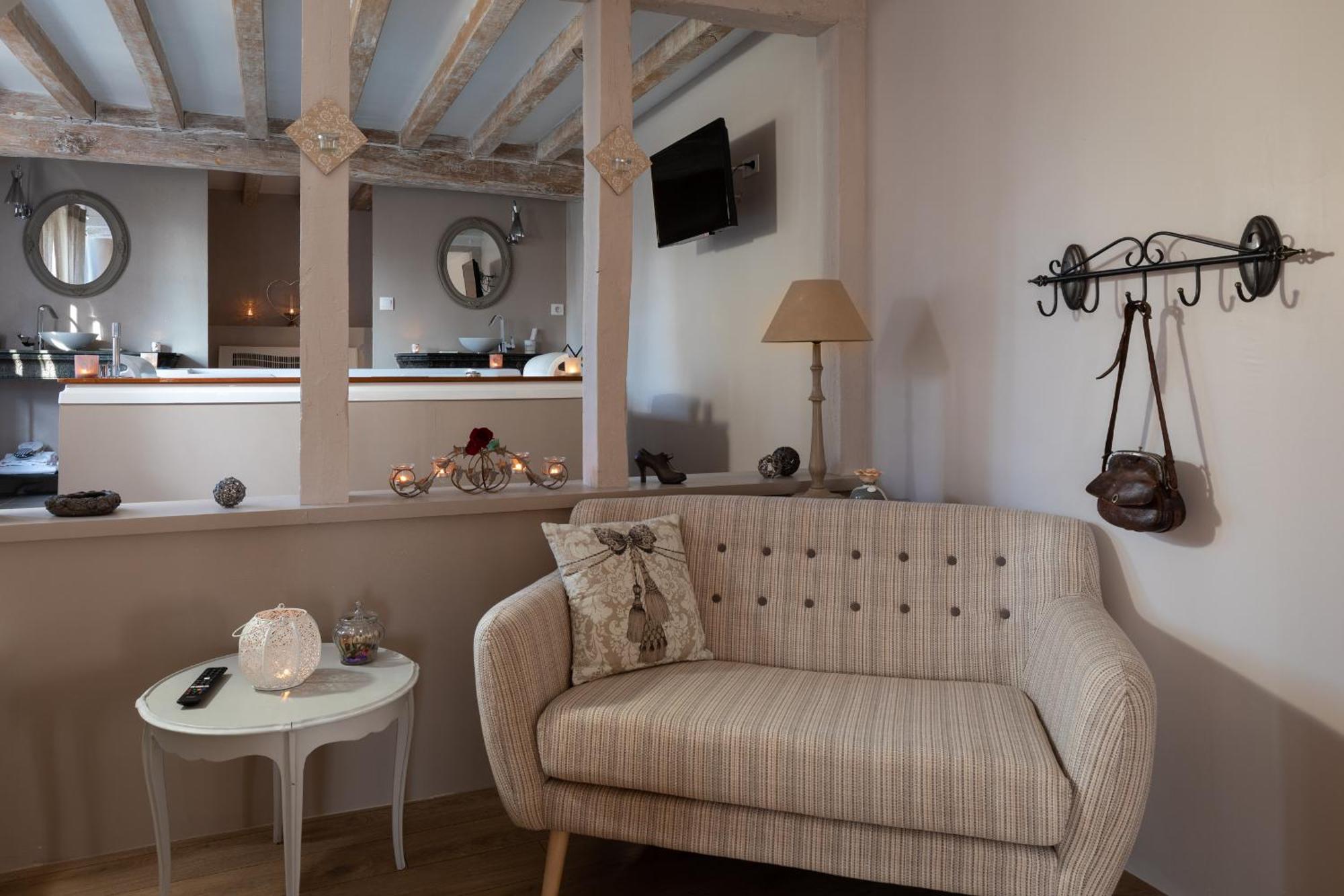 Charme Au Fil De L'Eau Hotel Vendieres Bagian luar foto