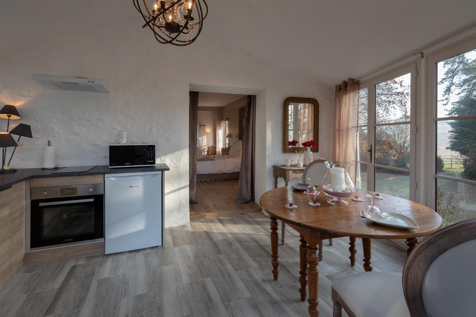 Charme Au Fil De L'Eau Hotel Vendieres Bagian luar foto