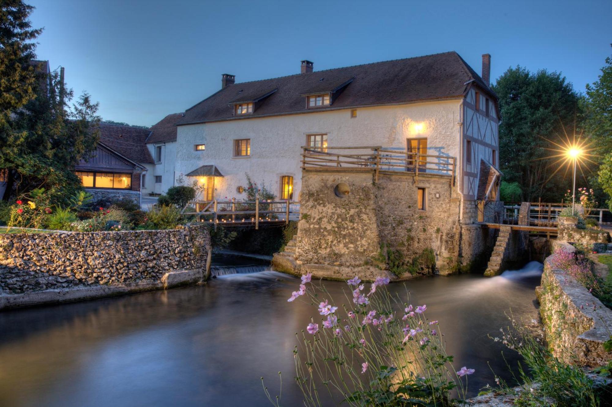 Charme Au Fil De L'Eau Hotel Vendieres Bagian luar foto