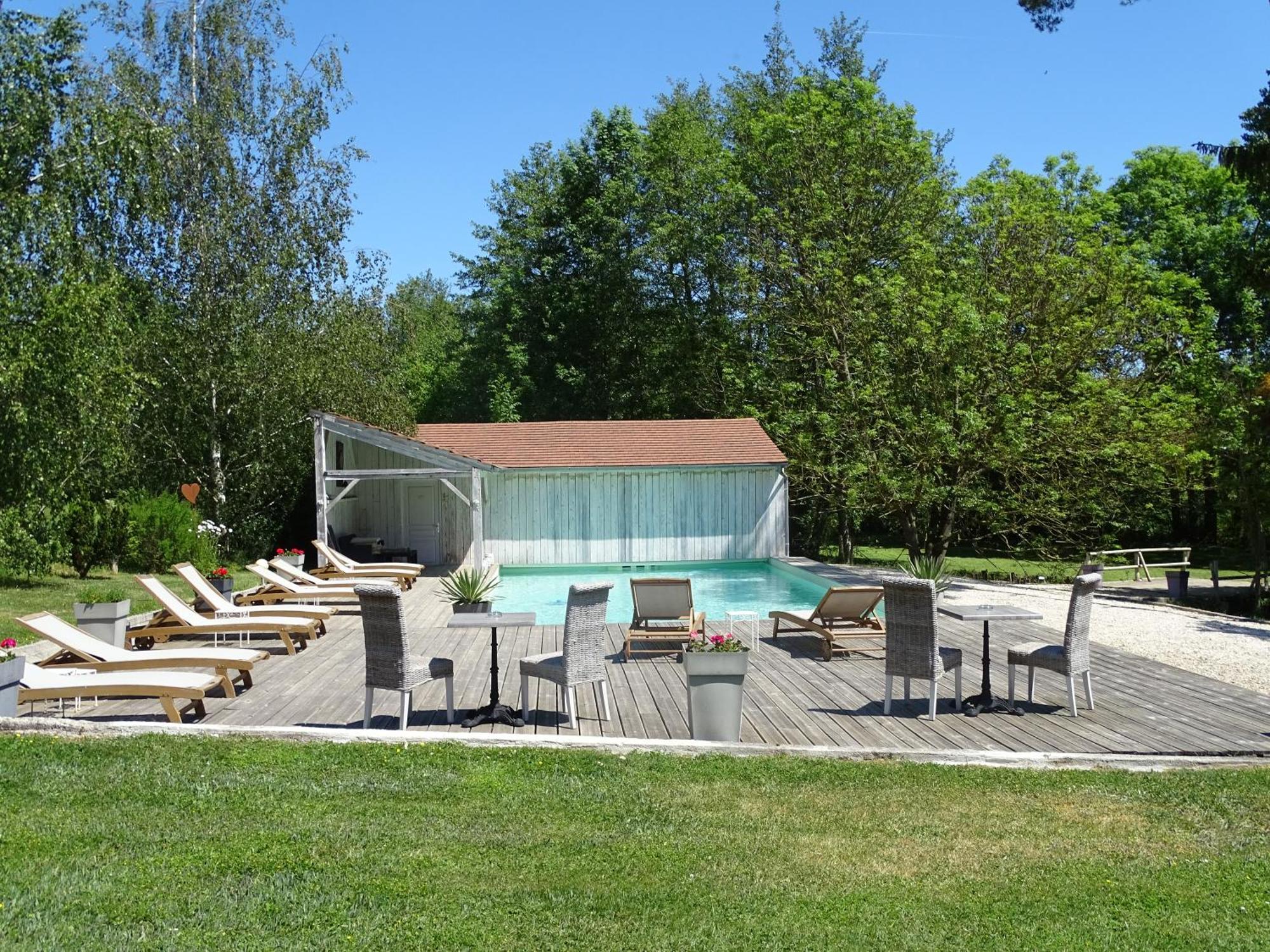 Charme Au Fil De L'Eau Hotel Vendieres Bagian luar foto